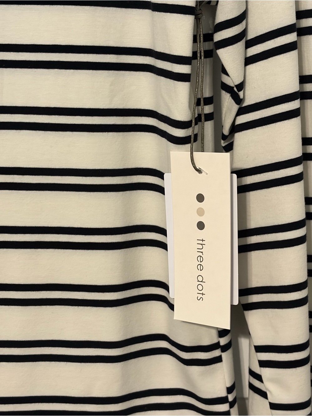 NWT Three Dots Scoop Neck Long Sleeve Tee in Egret / Black Beauty Stripe Size XL - Picture 6 of 9